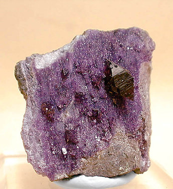 Clinochloro (variedad kmmererita). 