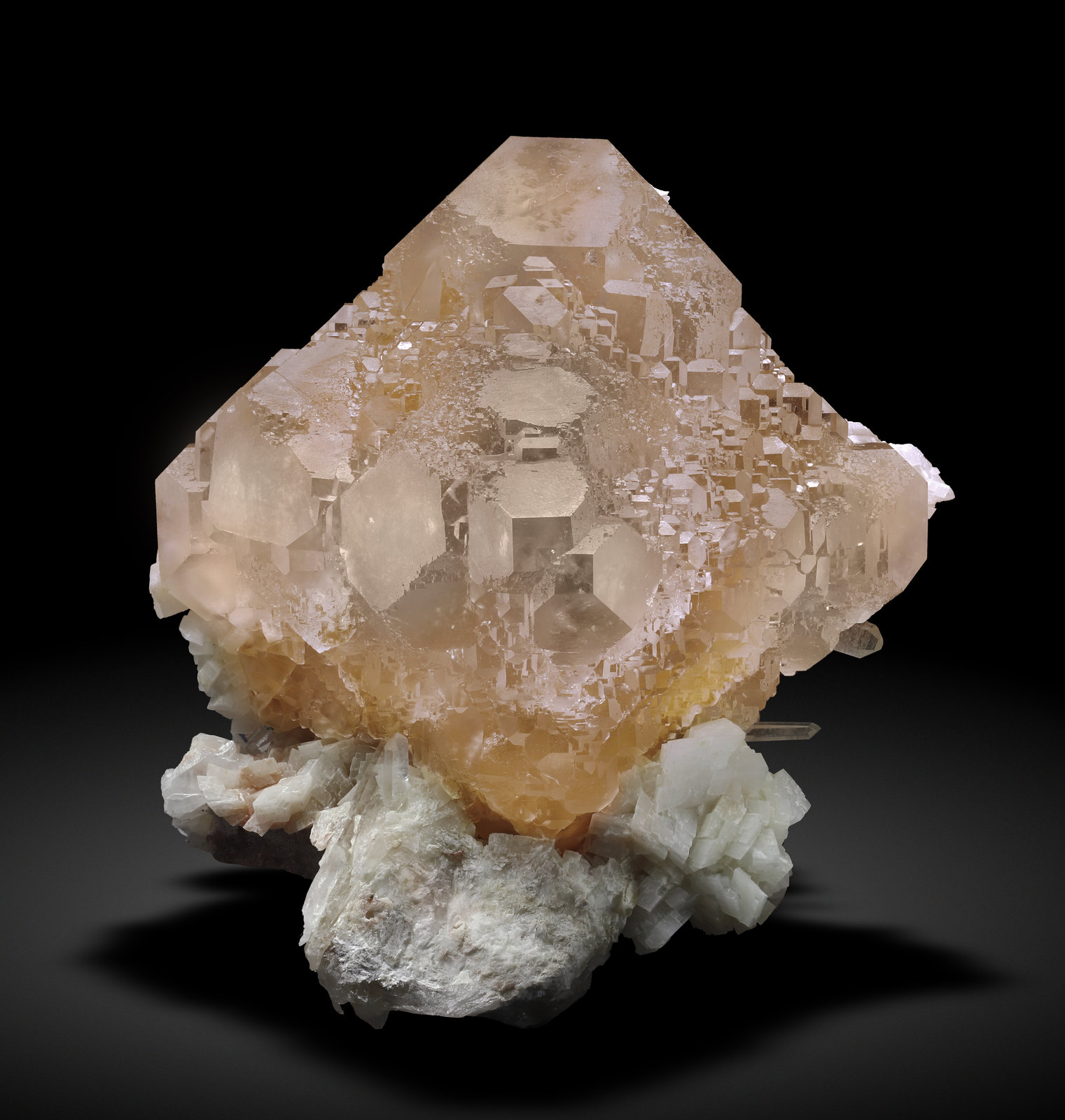 specimens/s_imagesAM5/Fluorite-ET70AM5_1794_f.jpg