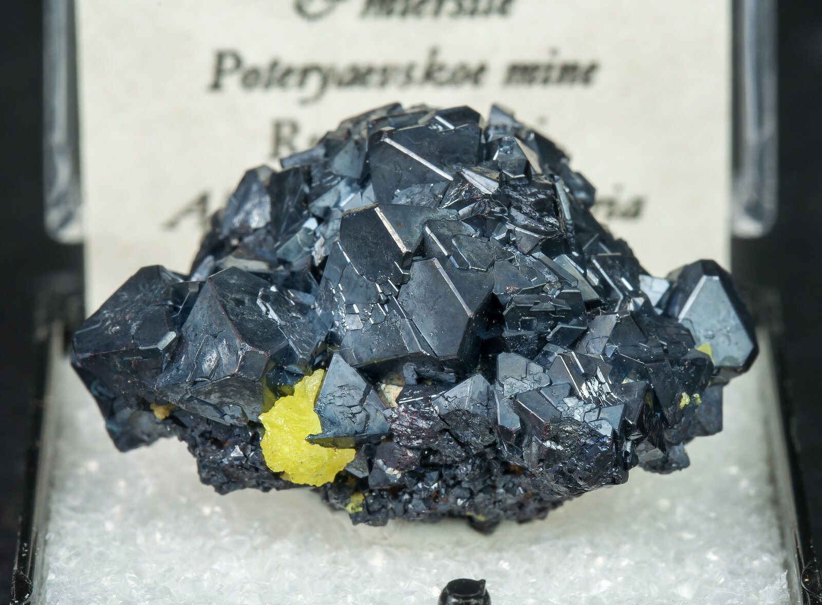 specimens/s_imagesAN9/Cuprite-TJJ66AN9f2.jpg