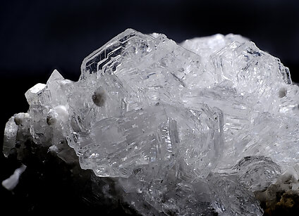 Imayoshiite with Shinichengite and Andradite. Detail / Photo: Joaquim Calln
