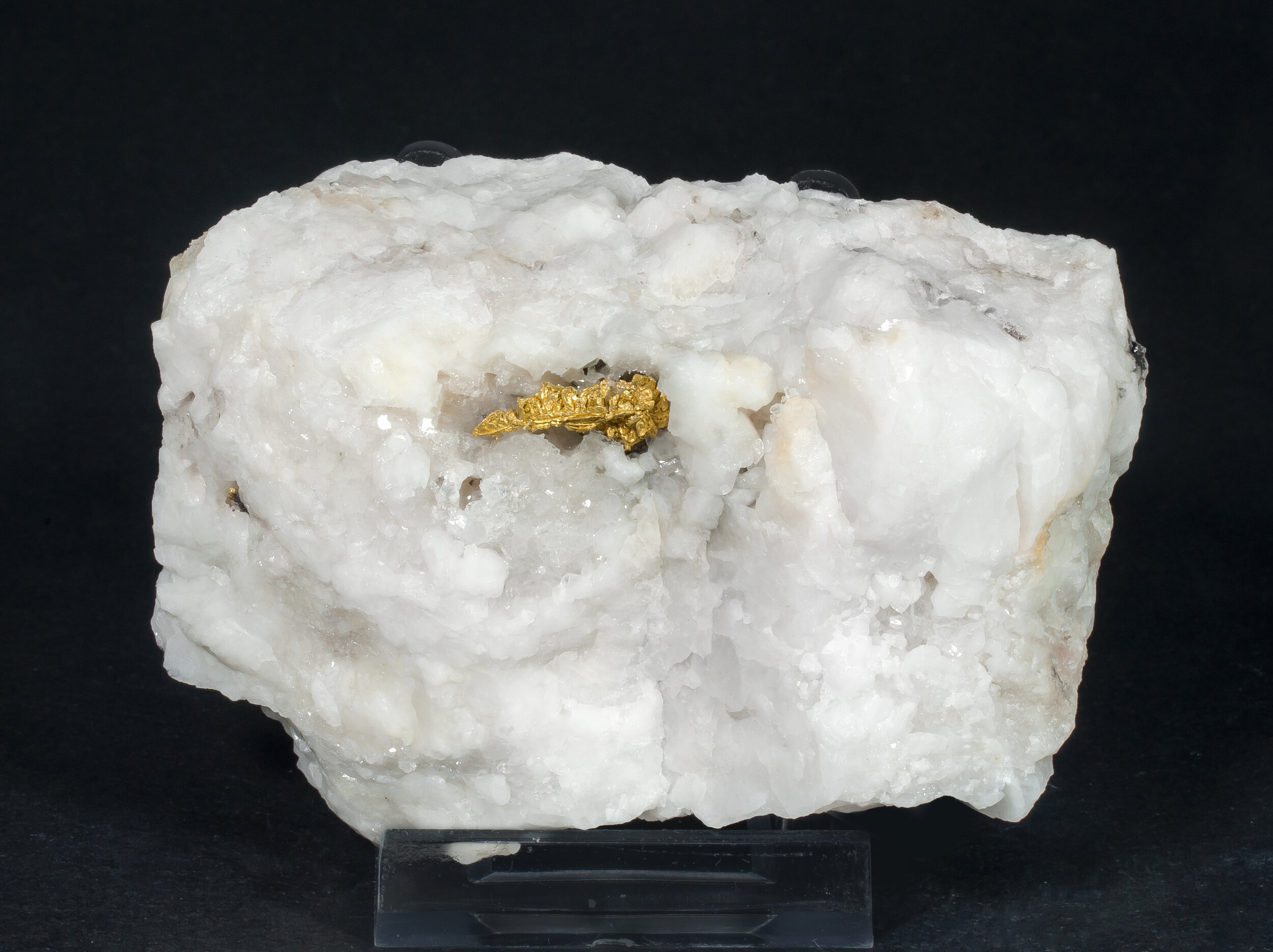 specimens/s_imagesAO3/Gold-NFR86AO3s.jpg