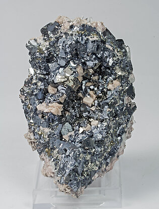 Galena con Arsenopirita y Rodocrosita. 