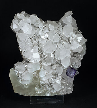 Fluorite with Quartz and Calcite. Side