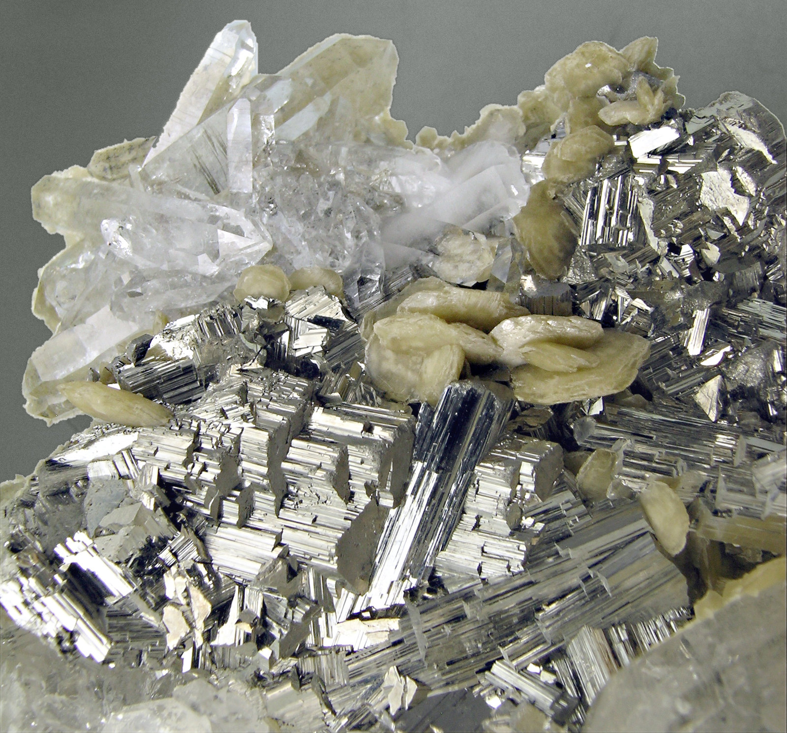 specimens/s_imagesM4/Arsenopyrite-AQ16M4d.jpg